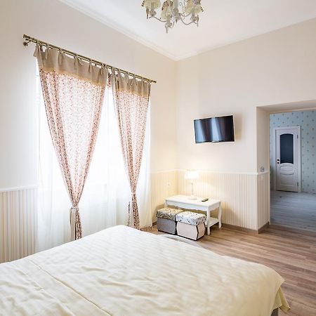 Lovely Apartment In The City Center 리비프 외부 사진